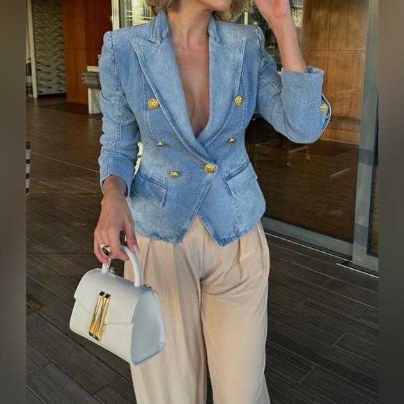 Jackets & Blazers - CATWALK CONNECTION CHERRELL BLAZER.